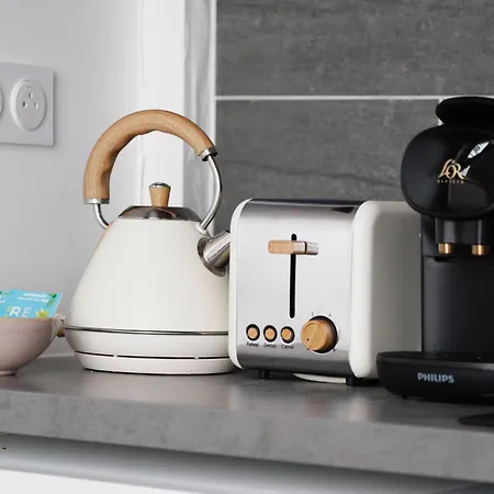 Bm-appartement Design En Duplex Champs-elysees *