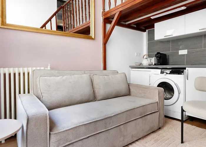 Bm-appartement Design En Duplex Champs-elysees * פריז